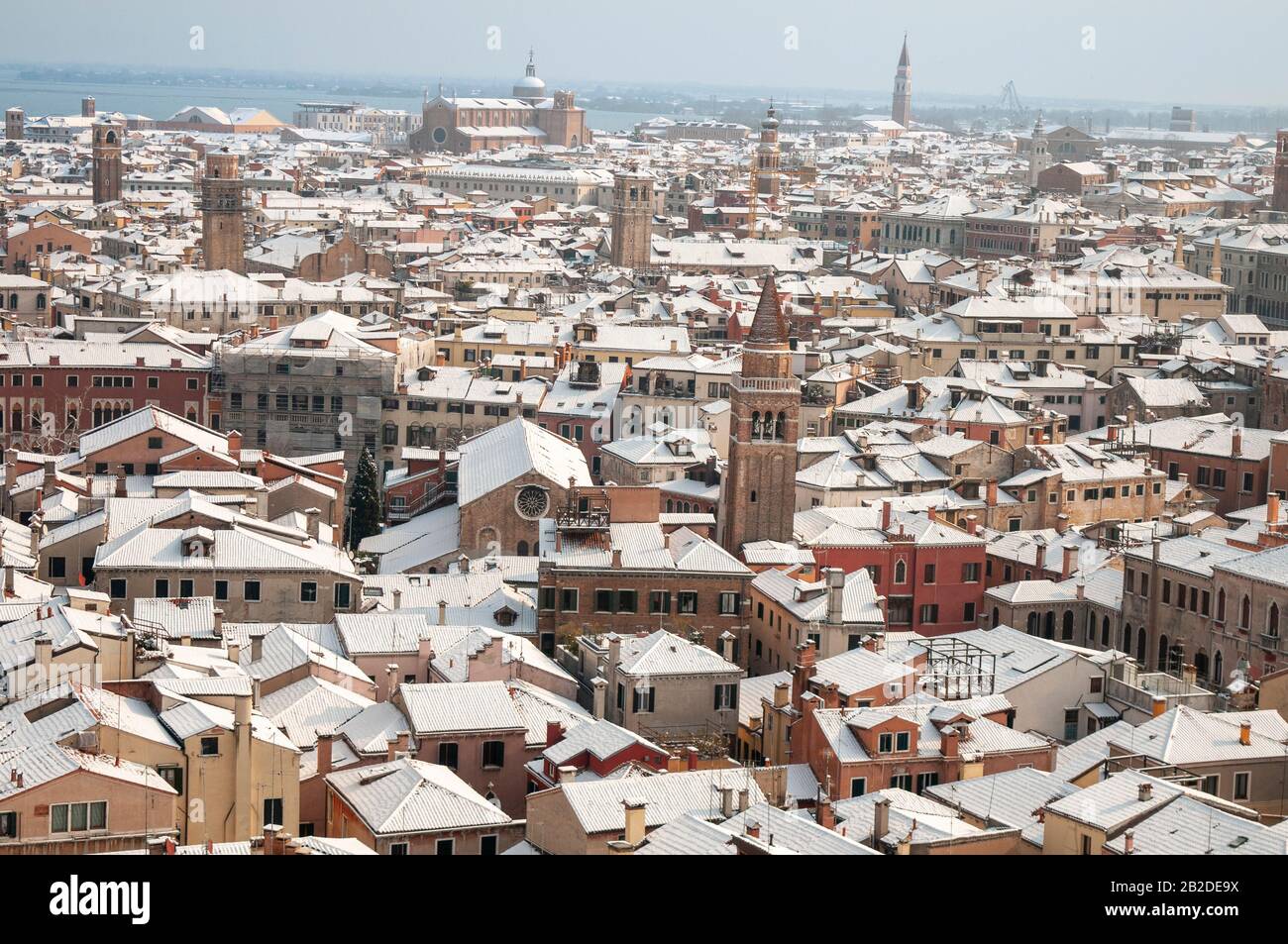 Vista panoramica durante l'inverno, Isola di Venezia, Veneto, Italia Foto Stock