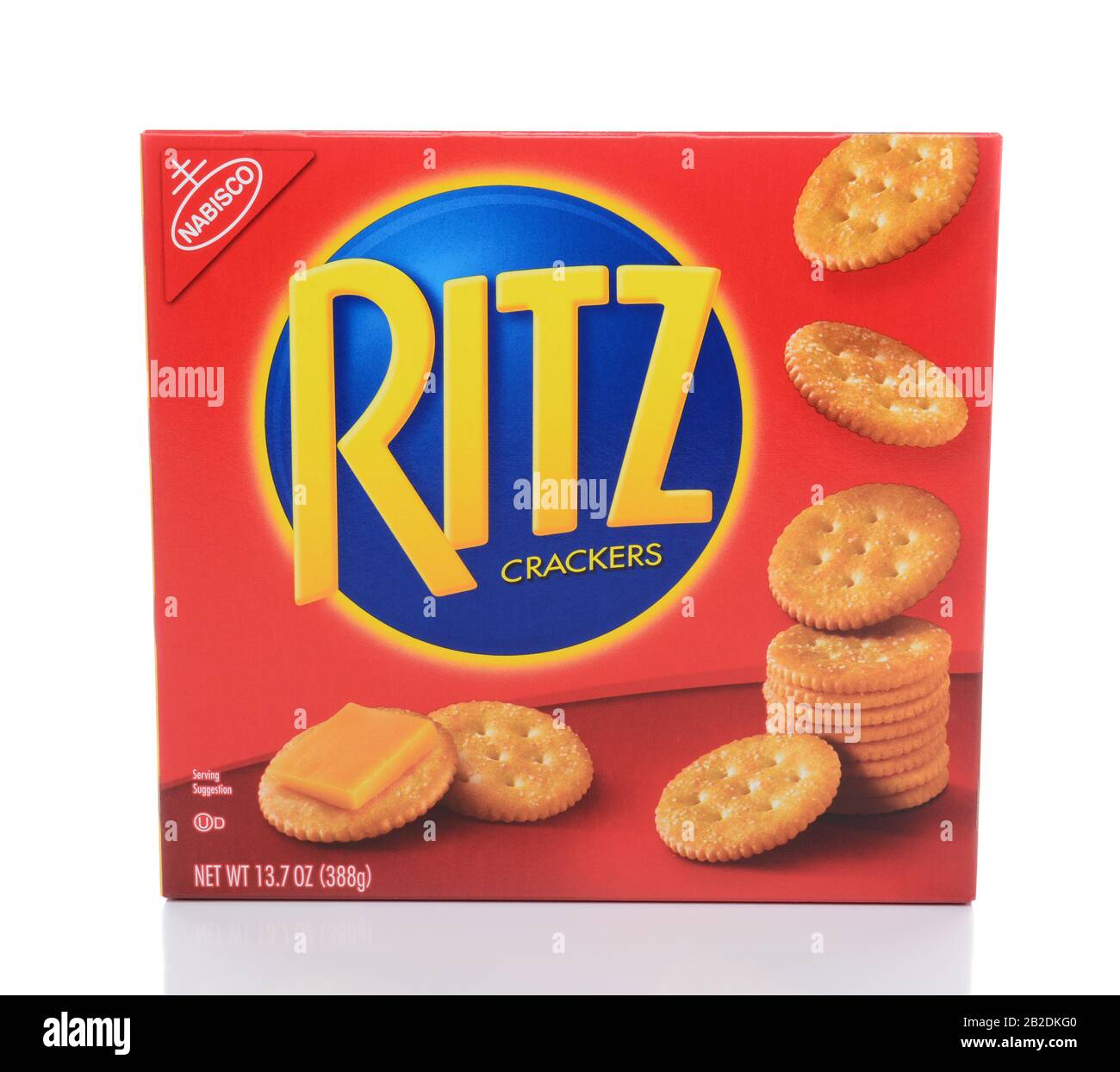 Irvine, CA - 19 FEBBRAIO 2015: Un box Ritz Crackers. Introdotto nel 1934 da Nabisco, i cracker circolari sono leggermente salati con bordi scallati. Foto Stock