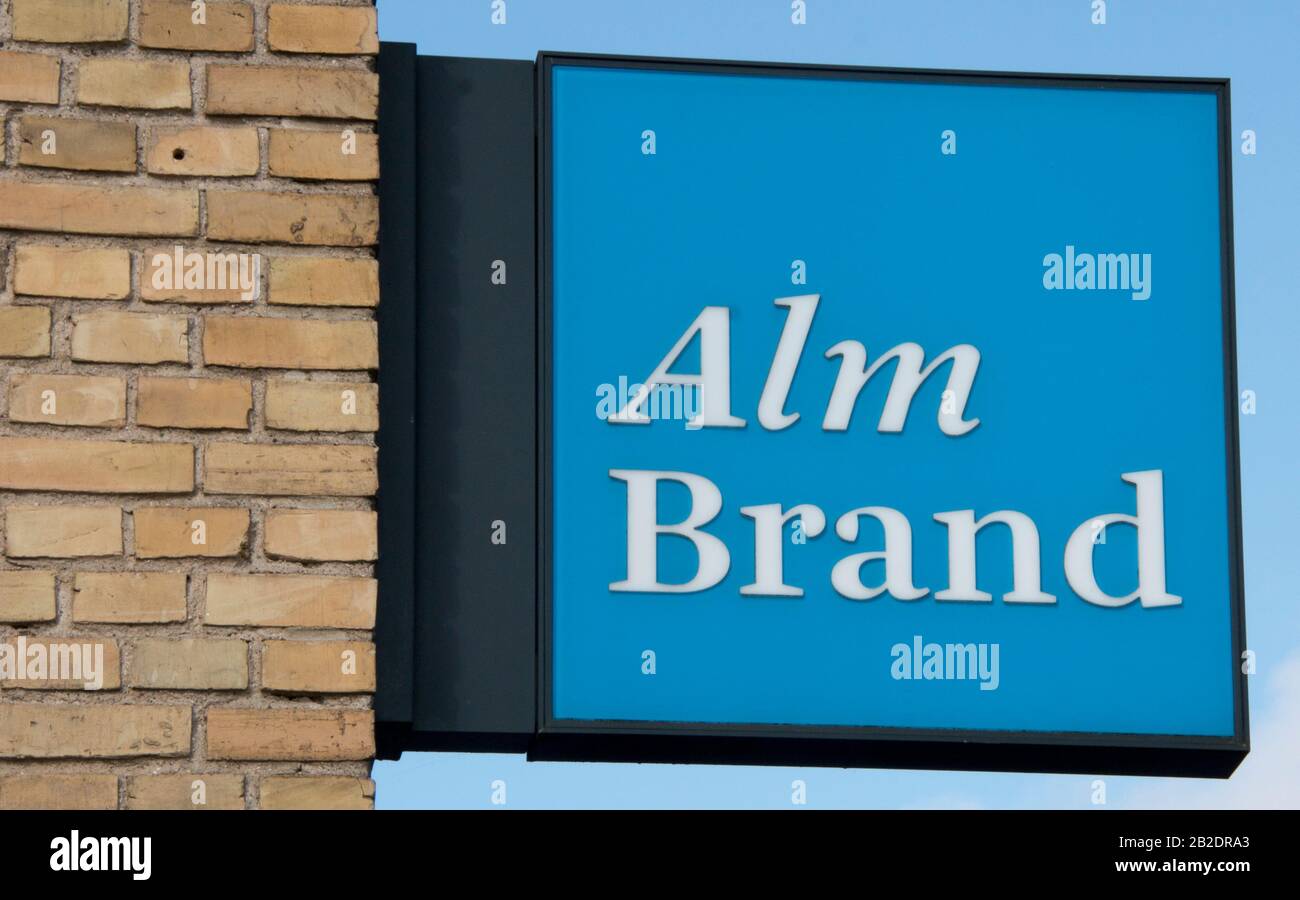 Randers, Danimarca - 02 Marzo 2020: Il logo della costruzione del marchio ALM a Randers. Foto Stock