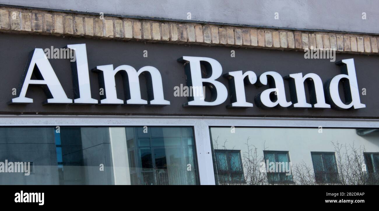 Randers, Danimarca - 02 Marzo 2020: Il logo della costruzione del marchio ALM a Randers. Foto Stock