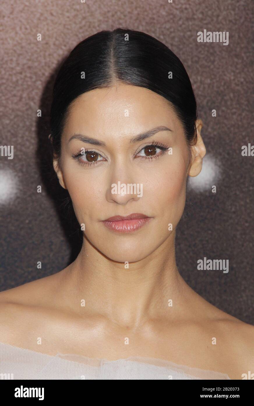 Janina Gavankar 03/01/2020 la prima mondiale del 'The Way Back' tenutasi al L.A. Live Regal Cinemas a Los Angeles, California. CA. Foto di I. Hasegawa / HNW / PictureLux Foto Stock