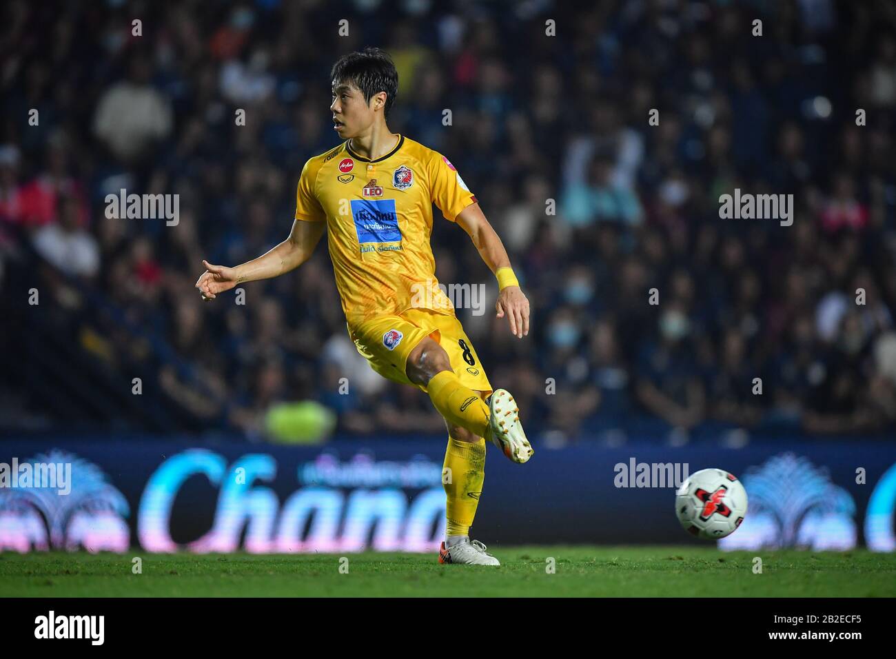 Go Seul ki of Port FC visto in azione durante la partita della Thai League 2020 tra Buriram United e Port FC al Buriram Stadium.(Punteggio finale; Buriram United 1:1 Port FC) Foto Stock