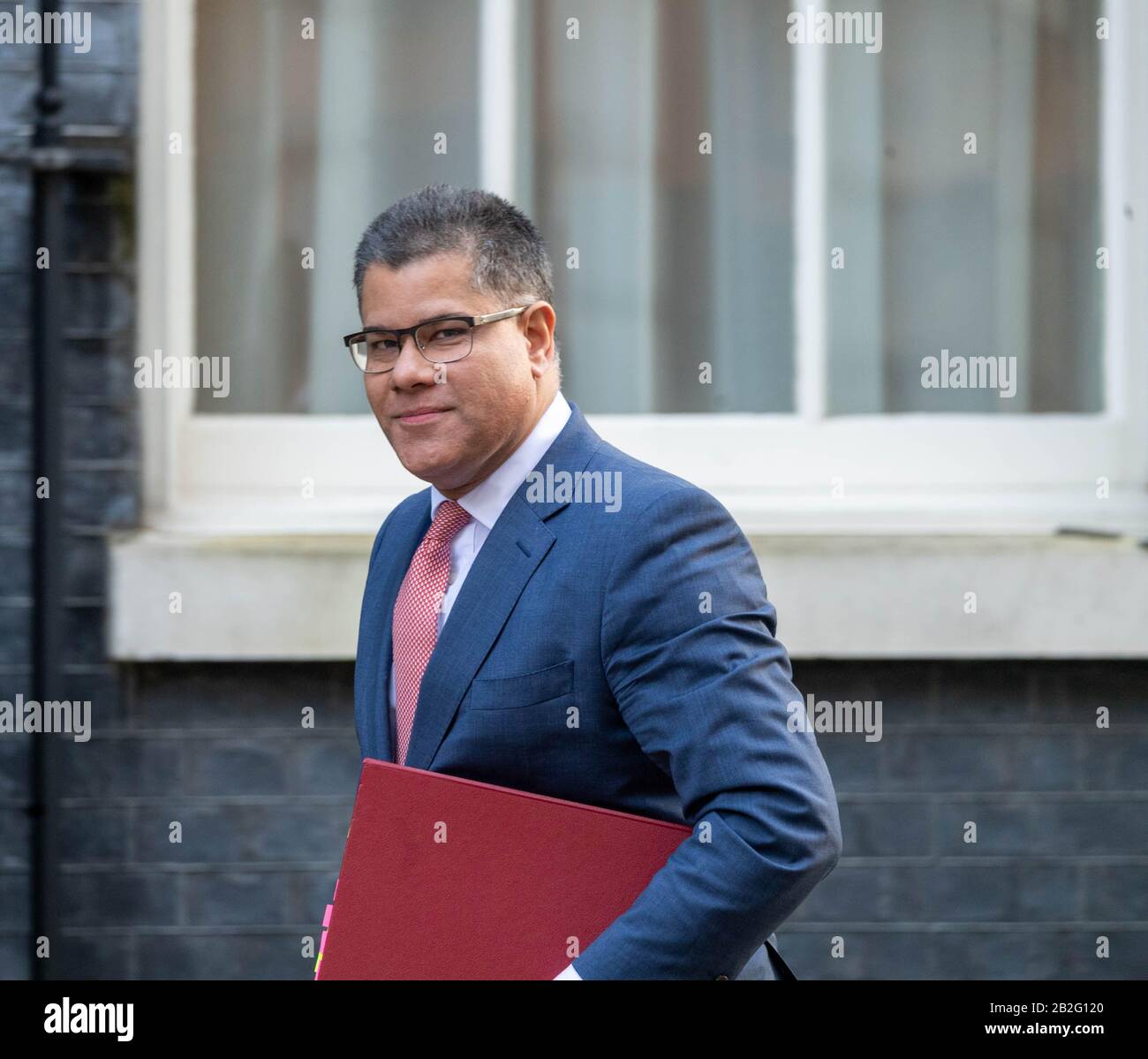 Londra, Regno Unito. 3rd Mar, 2020. Alok Sharma MP PC Business Secretary arriva a un incontro del Gabinetto al 10 Downing Street, London Credit: Ian Davidson/Alamy Live News Foto Stock