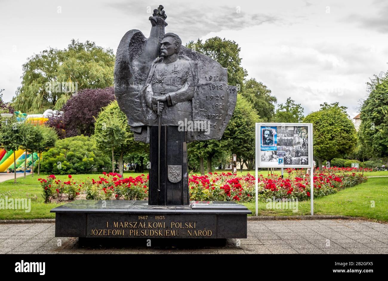 Kolobrzeg, Polen - 31 juli 2016: Una bella giornata estiva nel Parco di Kolobrzeg Foto Stock