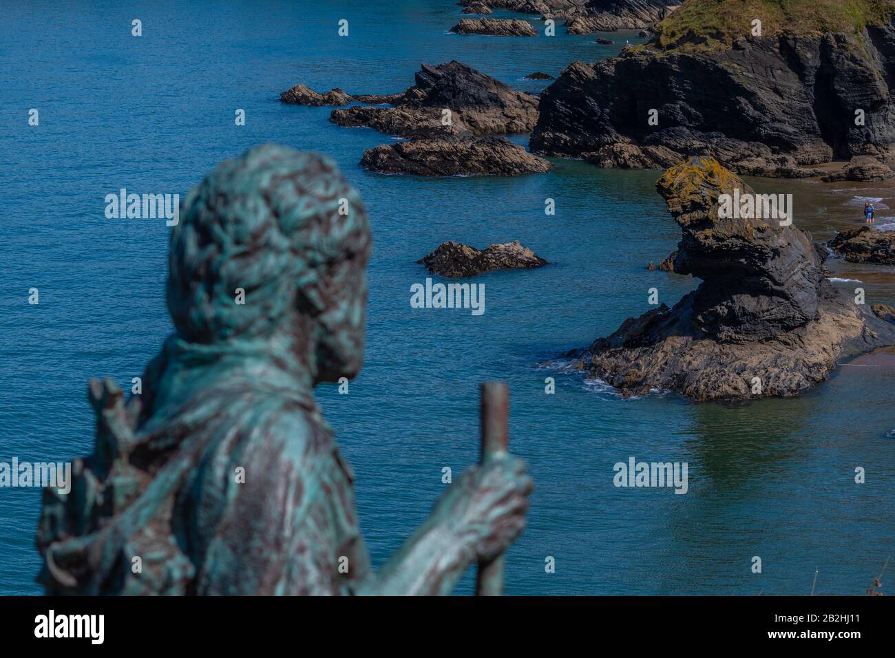 St Crannog Con Vista Su Carreg Bica A Llangrannog, Ceredigion, Galles Foto Stock