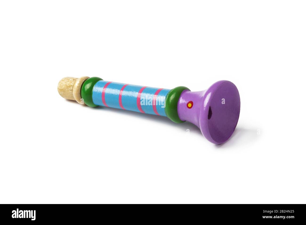 Flauto di legno multicolore per bambini isolato su bianco Foto Stock