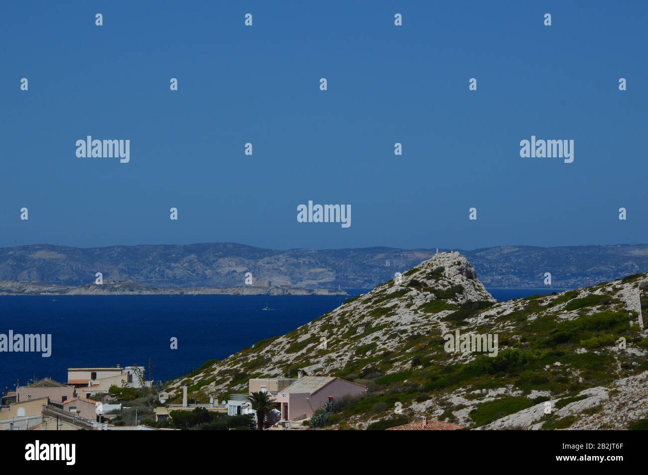 Vista sul Mar mediterraneo dalle montagne intorno a marsiglia Foto Stock