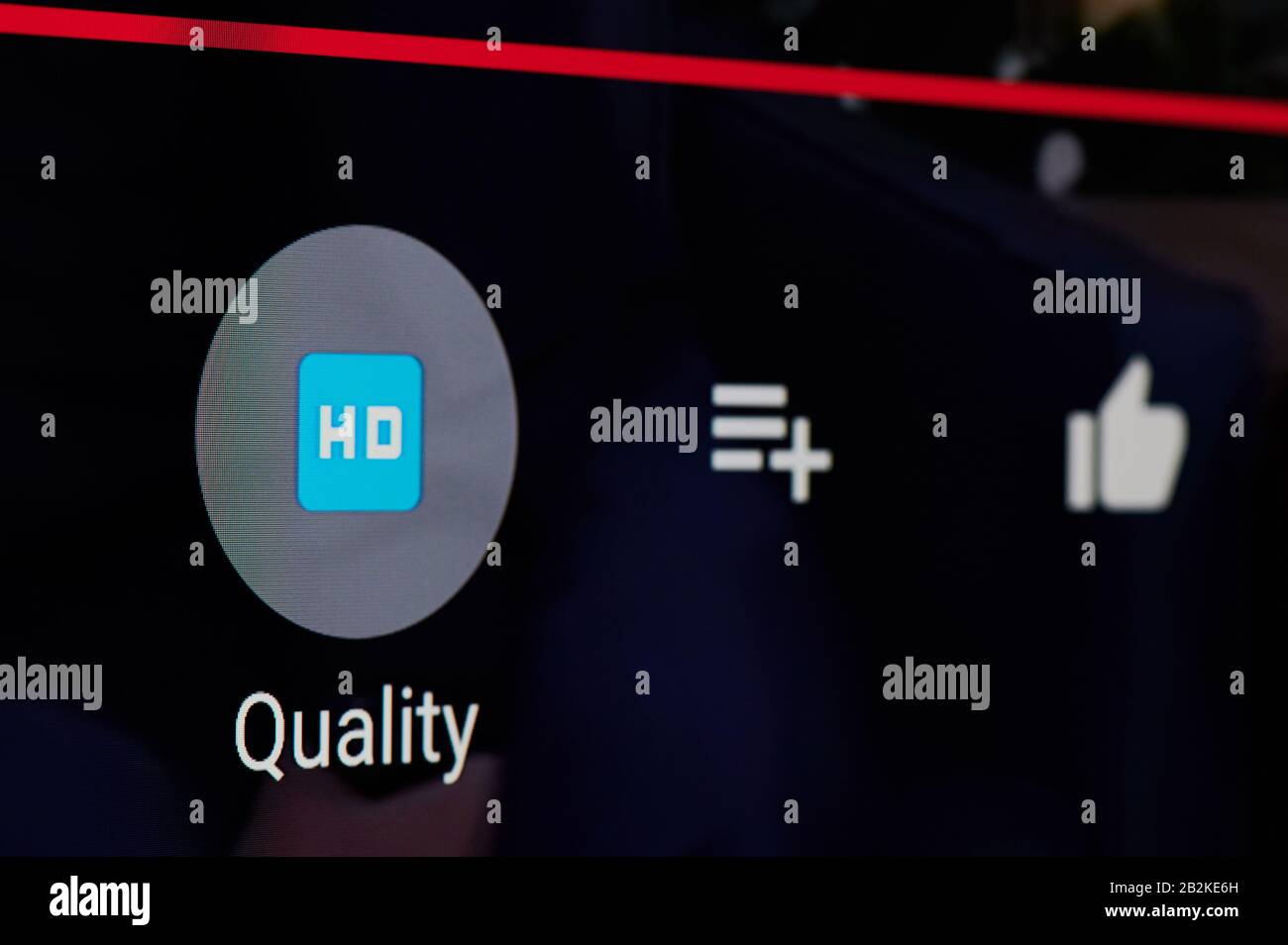New-York , USA - 3 marzo 2020: Qualità HD di video su youtube video su schermo tv primo piano Foto Stock