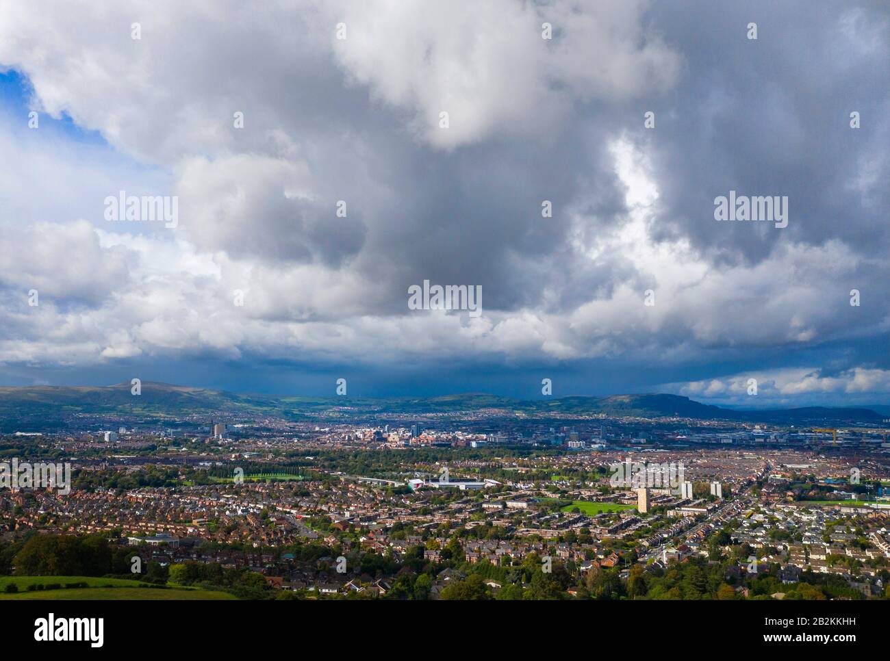 Veduta aerea di Belfast da Castlereagh Foto Stock