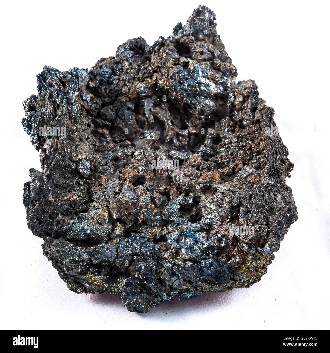 Roccia vulcanica - scoria - roccia ignea - isolato su un tiro studio Foto Stock