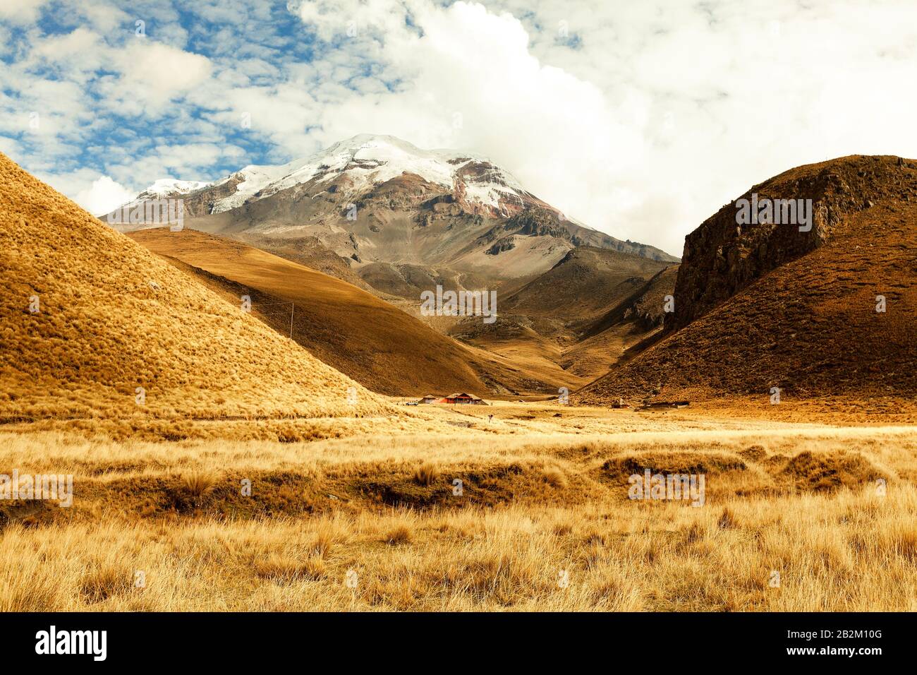 Eruzione Di Chimborazo In Ecuador 6 268 Metri La Sua Posizione Lungo Il Bulge Centrale Rende La Sua Altezza Il Punto Più Lontano Sulla Superficie Terrestre Dall'Orecchio Foto Stock