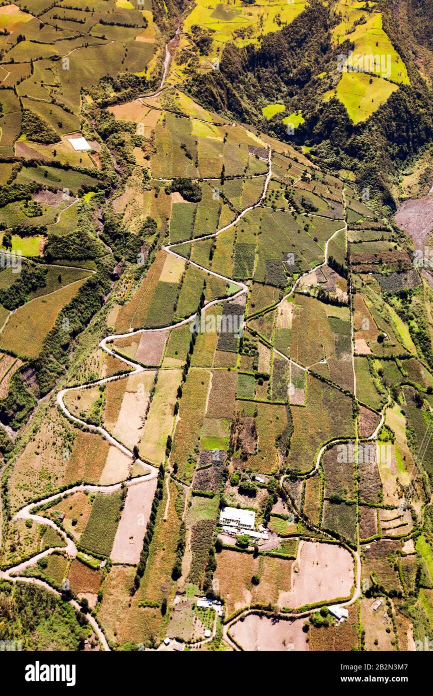 Equadorian Plantation Aerial Shot Tungurahua Area High Altitud Full Size Chopper Foto Stock
