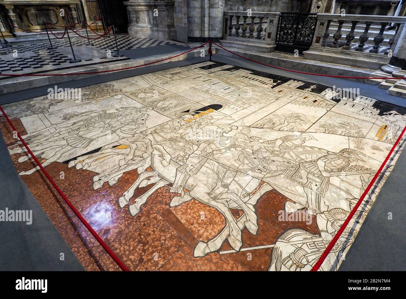 Pannello in marmo al piano interno del Duomo di Siena Foto Stock