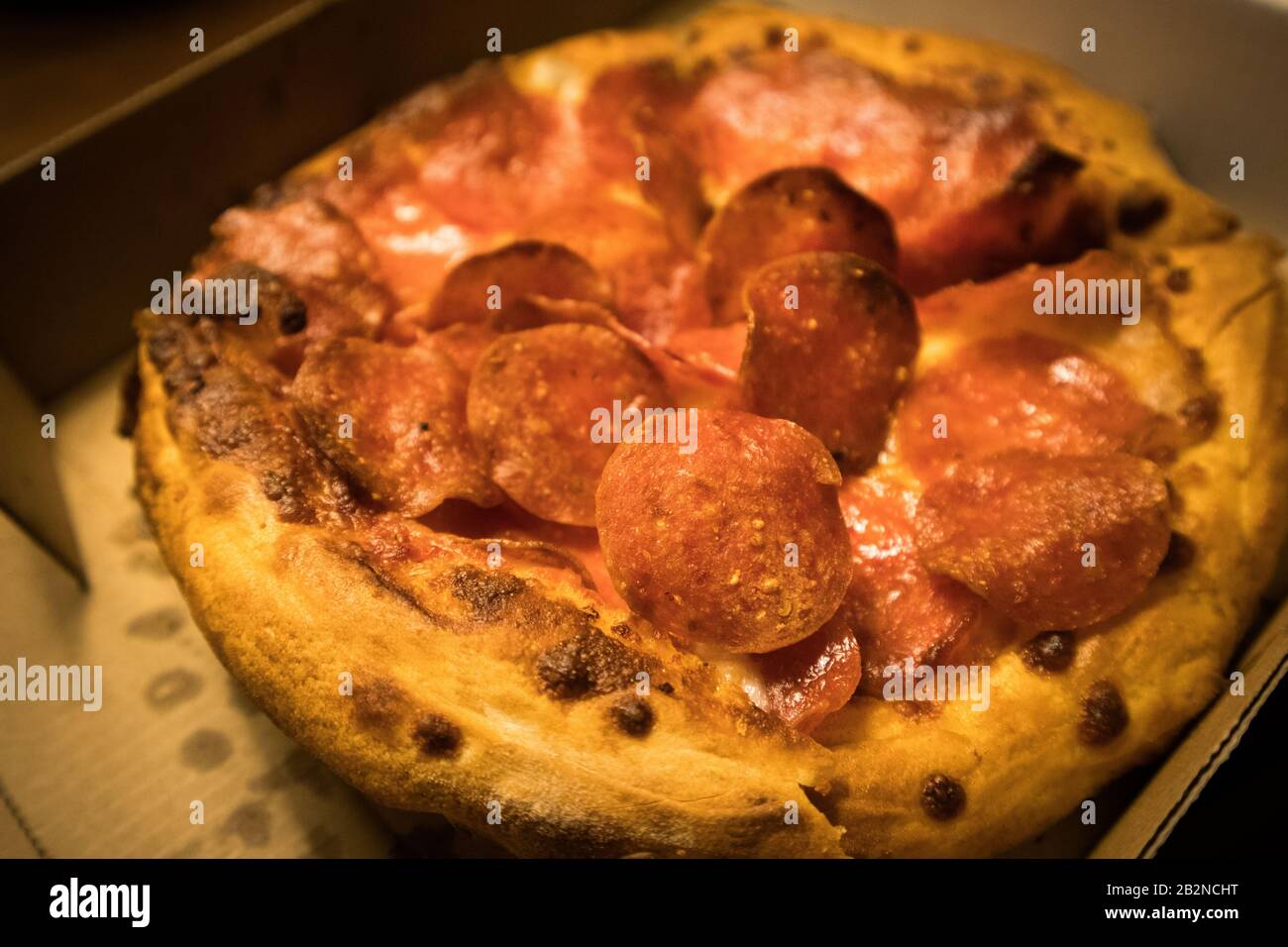 Mini Personal Pepperoni Pizza Foto Stock