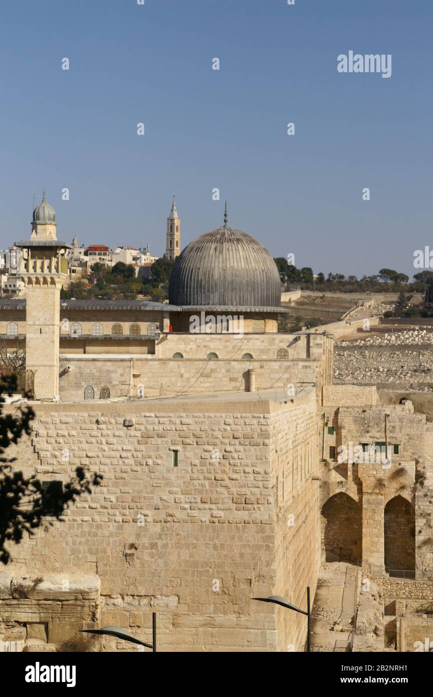 Al Aqsa moschea e minareto - islam in una terra Santa, gerusalemme vecchia città israele Foto Stock