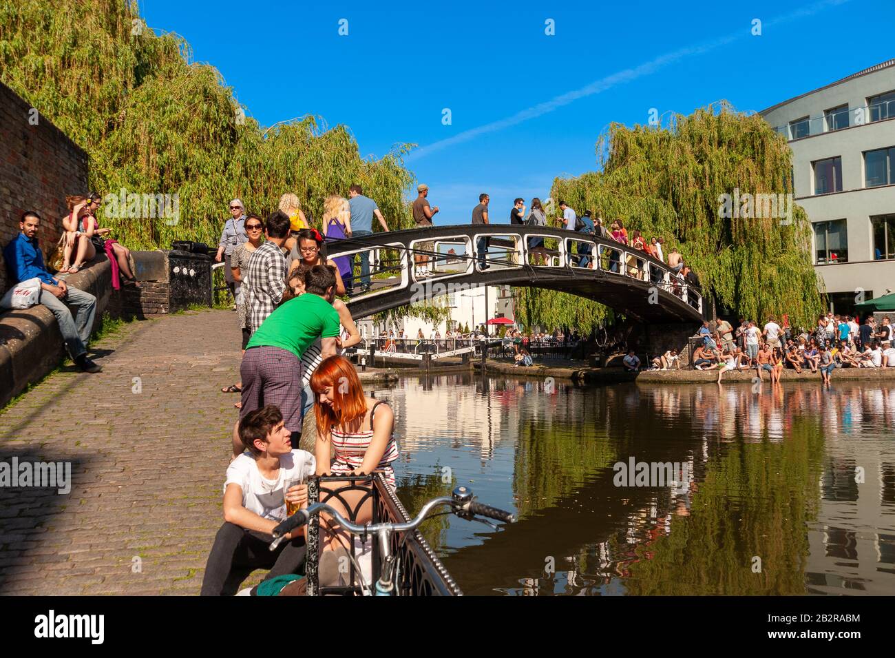 Mercato di Camden sul Regent's Canal, Camden Town, Londra, Regno Unito Foto Stock