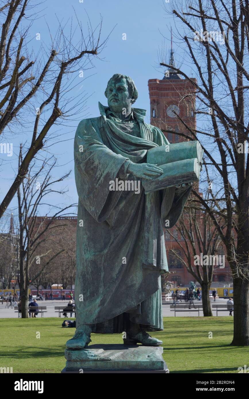 Martin-Luther-Denkmal, Karl-Liebknecht-Strasse, nel quartiere Mitte di Berlino, Deutschland Foto Stock