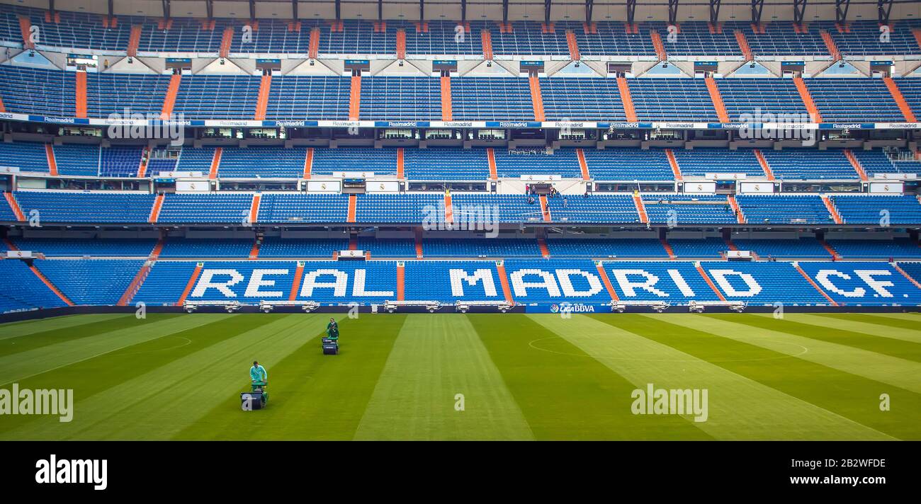 La pista di falciatura presso lo stadio Bernabeu del Real Madrid, Madrid, Spagna Foto Stock
