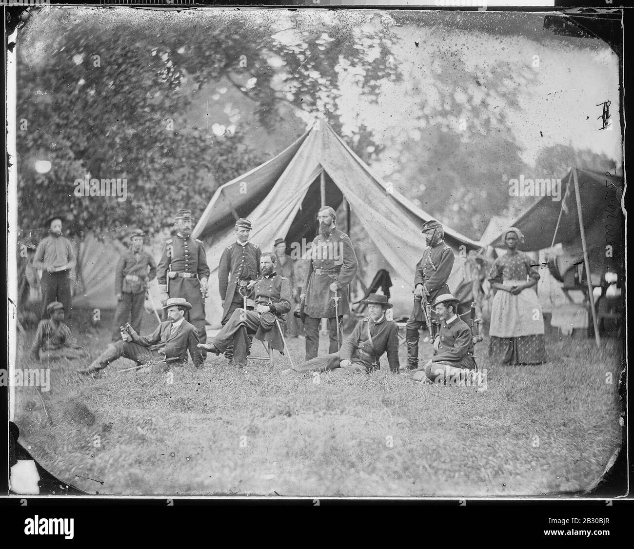 Gen. Fitz John Porter e personale di sette persone. Hqrs. 5th Army Corps, Army Of The Potomac, Harrison'S Landing, James River, Va., Agosto 1862...Colonel Norton. (4208648981). Foto Stock