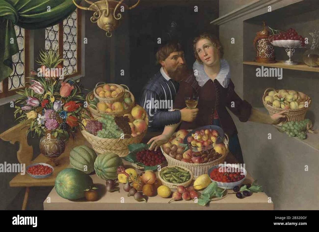 Georg Flegel e Marten van Valckenborch - tulipani, garofani e altri fiori in vaso, con frutta su un tavolo in un interno, un uomo e una donna. Foto Stock