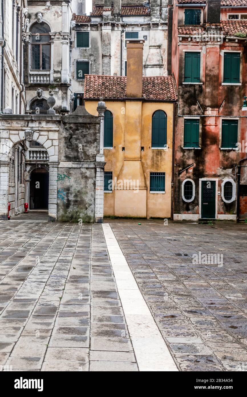 Appartamenti accanto al Conservatorio di Musica Benedetto Marcello, Venezia, Italia Foto Stock