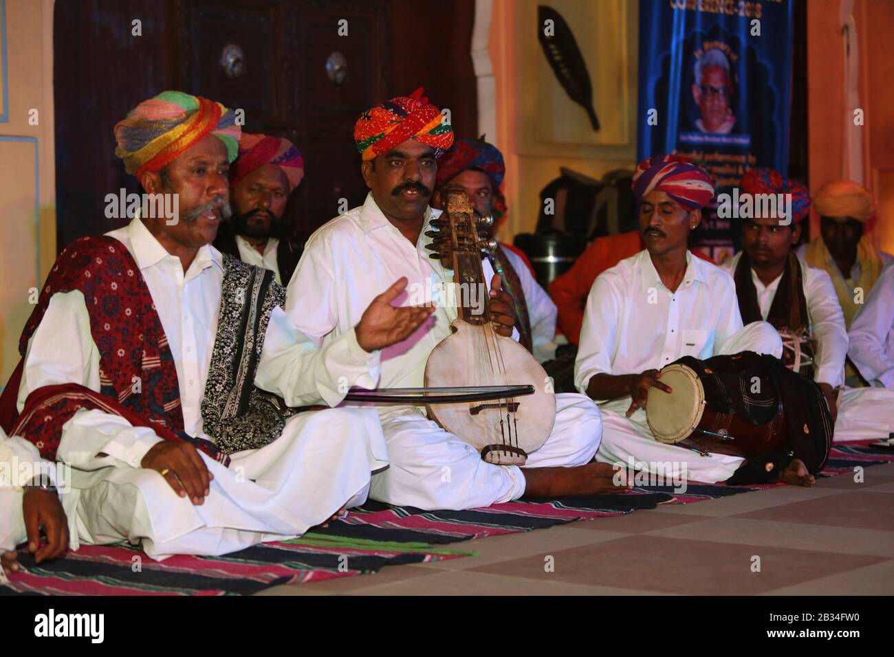 7 Luglio 2018, Jaipur, Rajasthan, India. Rajasthani perfomers di musica Foto Stock
