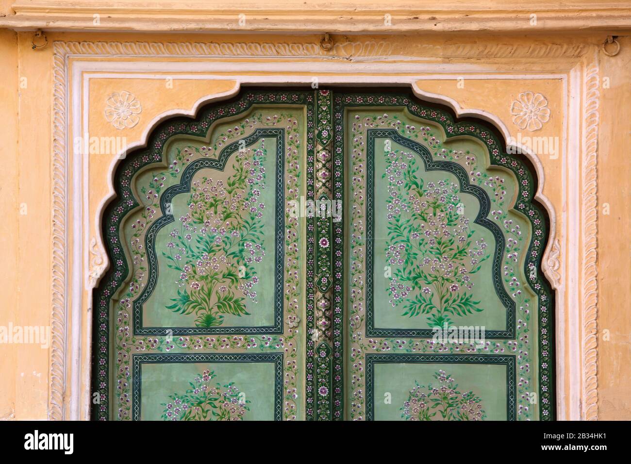 Dettaglio di porta decorata, Palazzo dei Venti, Hawa Mahal, Jaipur, Rajasthan, India Foto Stock