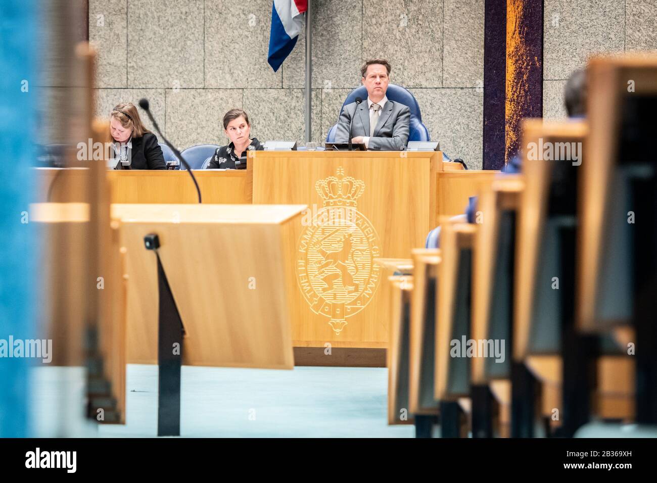 Den Haag, Paesi Bassi. 04th Mar, 2020. Den HAAG, 04-03-2020, Dibattito sulla cura dei disabili nei Paesi Bassi al Parlamento olandese. Deputato PVV martin Bosma in qualità di presidenti in Seconda Sezione. Credito: Pro Shots/Alamy Live News Foto Stock