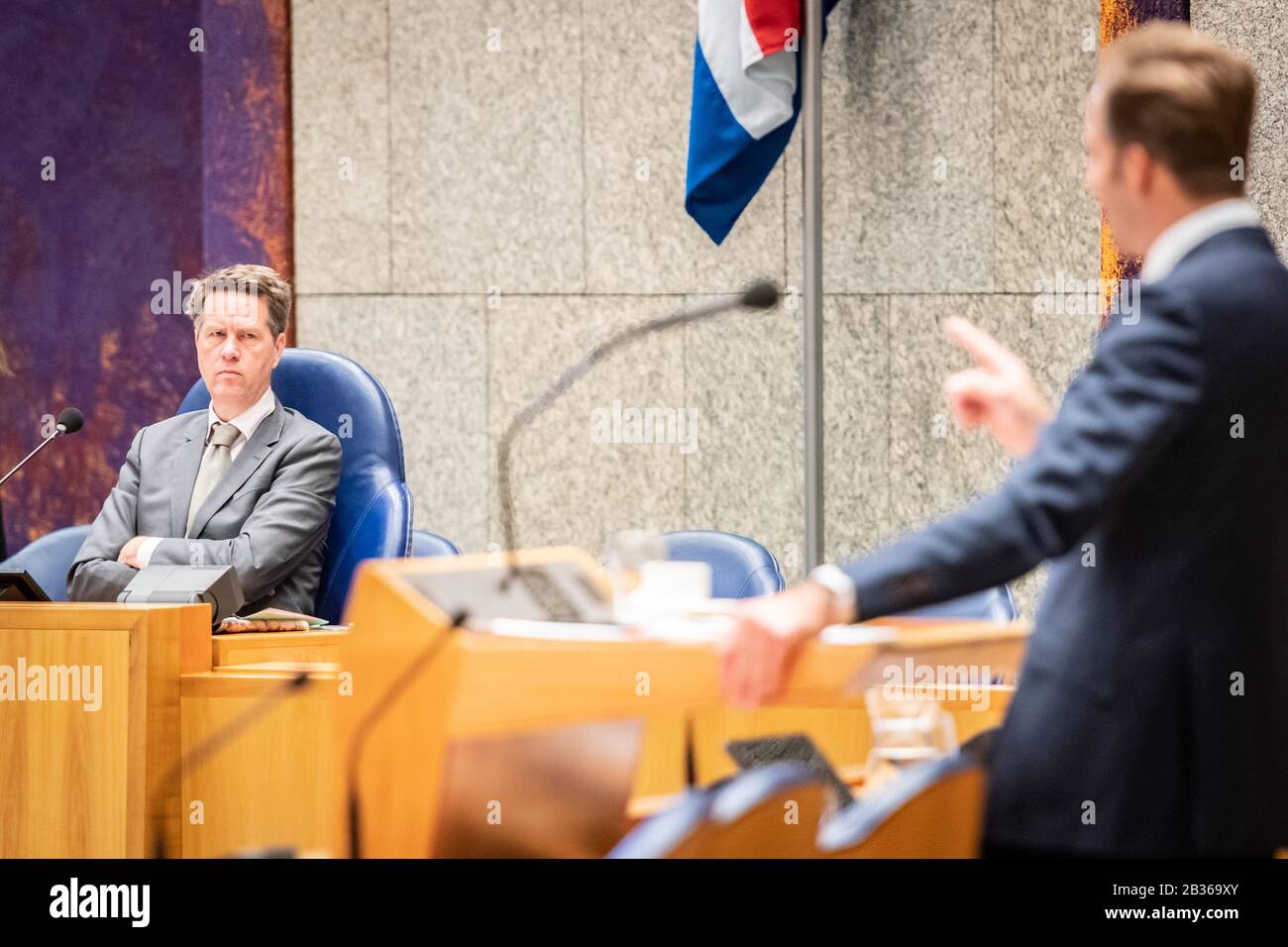 Den Haag, Paesi Bassi. 04th Mar, 2020. Den HAAG, 04-03-2020, Dibattito sulla cura dei disabili nei Paesi Bassi al Parlamento olandese. Deputato PVV martin Bosma in qualità di presidenti in Seconda Sezione. Credito: Pro Shots/Alamy Live News Foto Stock