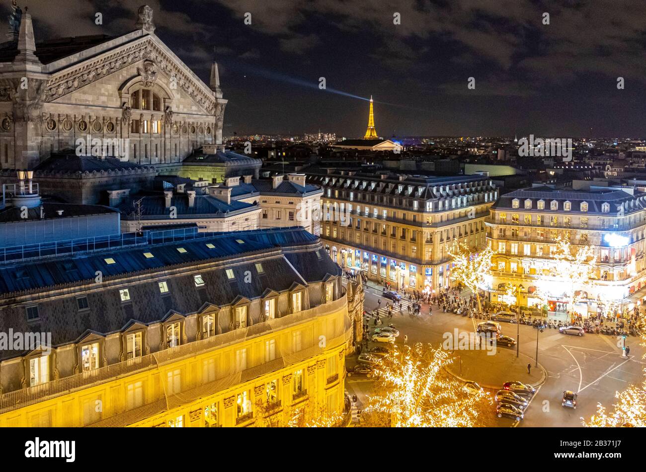 Francia, Parigi, grande magazzino quartiere a Natale, l'Opera Foto Stock