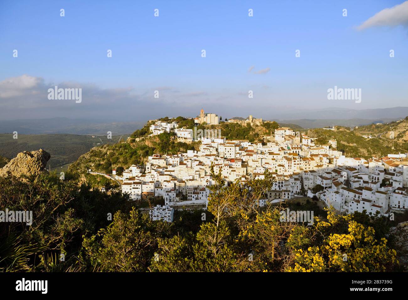 Spagna, Andalusia, Costa del Sol, Provincia di Malaga, Casares, villaggio bianco situato nell'entroterra (Pueblos blancos) Foto Stock
