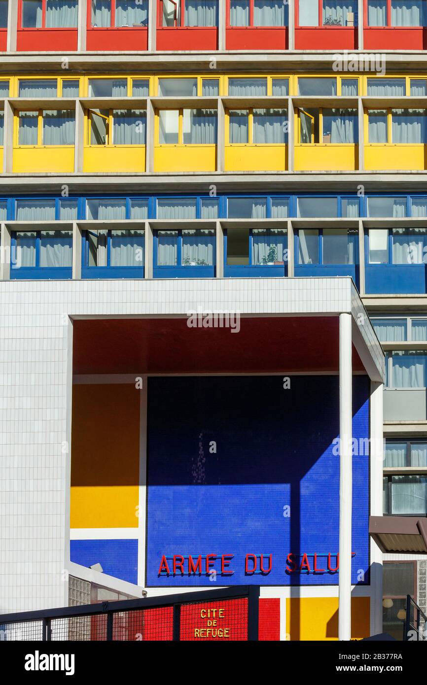 Francia, Parigi, l'edificio Cite du Refuge che appartiene all'Esercito Della Salvezza dedicato ad accogliere, ospitare e aiutare le persone in rue Cantagert (via Cantagrel) costruito tra il 1930 e il 1933 dagli architetti le Corbusier e Pierre Jeanneret Foto Stock