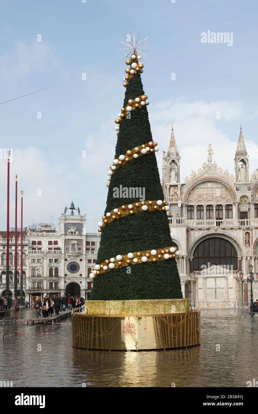 Decorazioni Natalizie, Piazza Di San Marco, Venezia, Veneto, Italia, Europa. Foto Stock