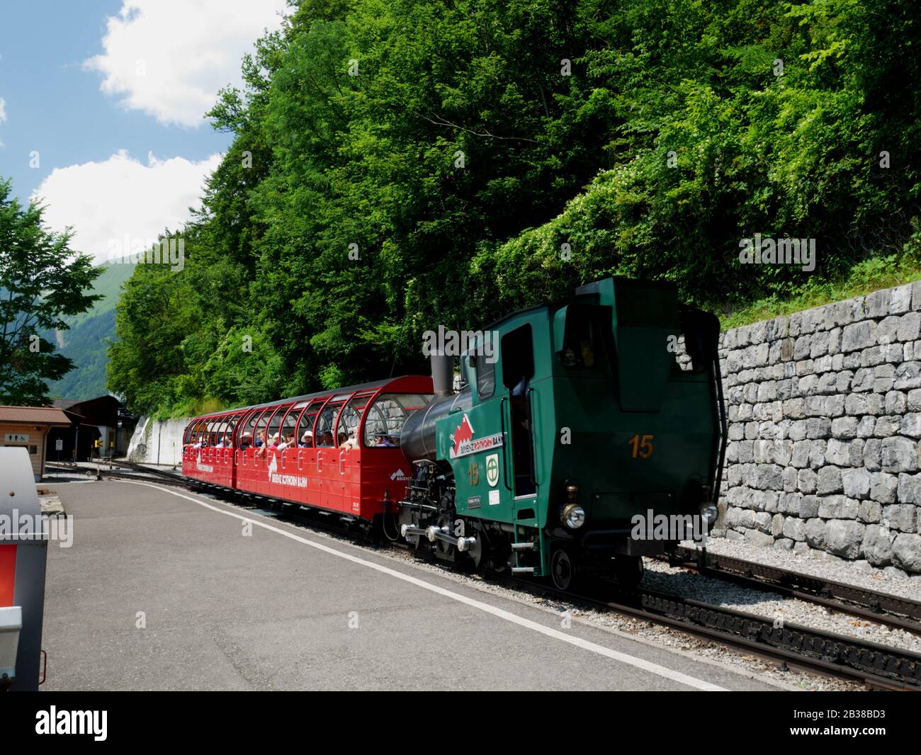 Brienz, Svizzera. Ferrovia Rothorn, motore SLM n. 15. Costruito nel 1996. Foto Stock