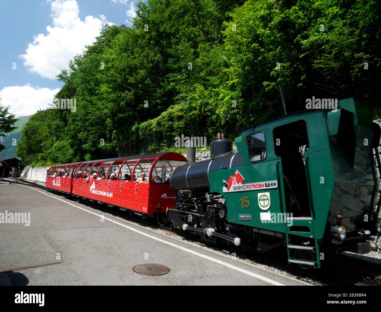 Brienz, Svizzera. Ferrovia Rothorn, motore SLM n. 15. Costruito nel 1996. Foto Stock