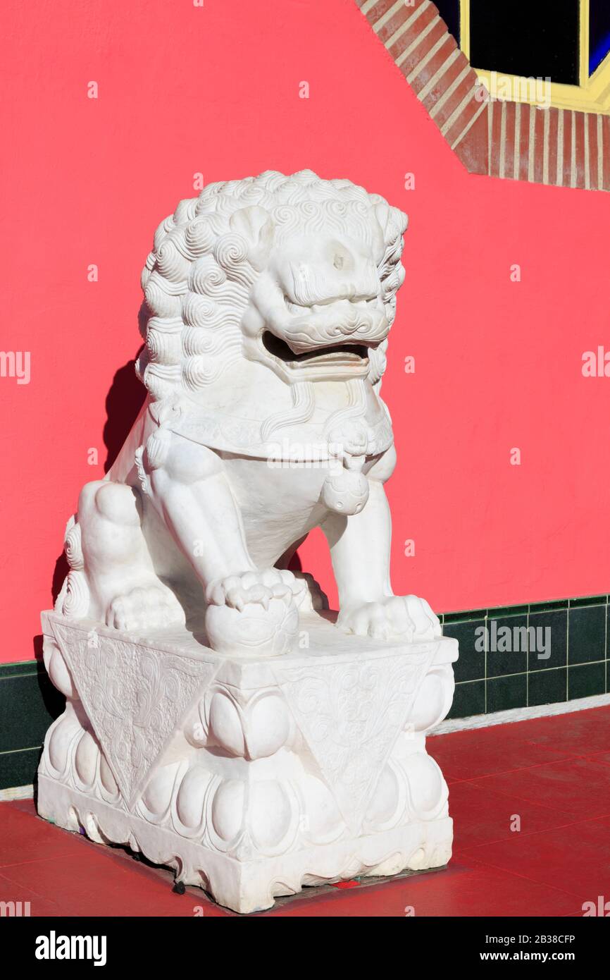 Statua Del Leone, Central Plaza, Chinatown, Los Angeles, California, Usa Foto Stock