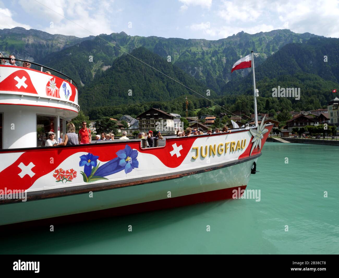 MV Jungfrau si avvicina a Bonigen, Lago di Brienz, Svizzera. Foto Stock