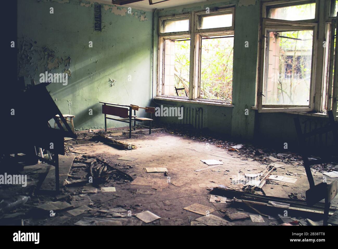 Sala nella scuola elementare abbandonata numero 3 a Pripyat, Ucraina, sede del desaster nucleare di Chernobyl 1986. Foto Stock