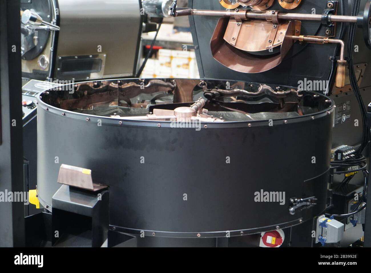 macchine per la tostatura del caffè industriali da primo piano Foto Stock