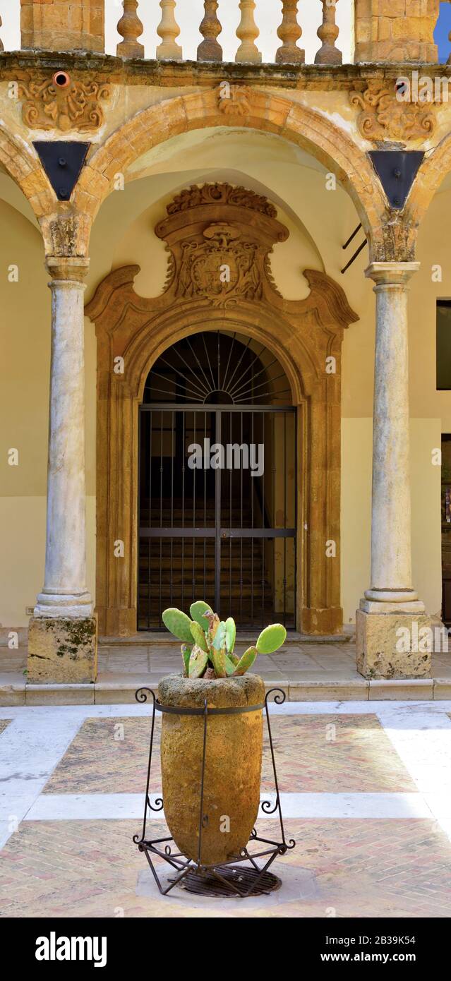Piazza della Repubblica Mazara del vallo trapani Sicilia Italia Foto Stock