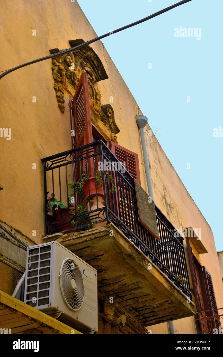 Il centro storico di Mazara del vallo Sicilia Italia Foto Stock