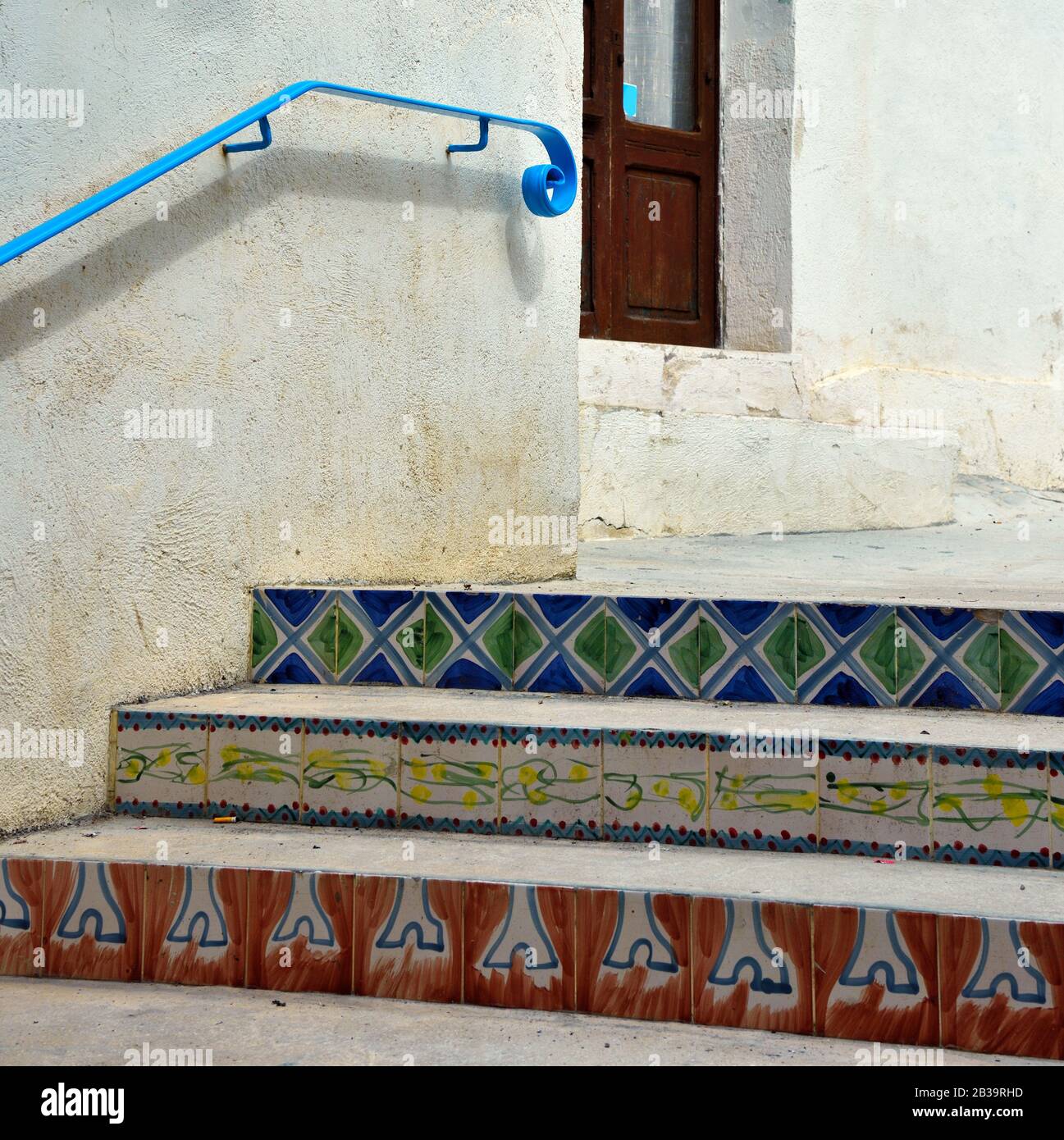 Caratteristica scalinata in maiolica in maiolica a Mazara del Vallo Sicilia Foto Stock