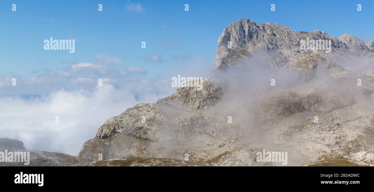 Picos De Europa, Spagna; 04 Agosto 2015. Il Parco Nazionale Picos de Europa si trova nei Monti Cantabrici, tra le province delle Asturie, le Foto Stock
