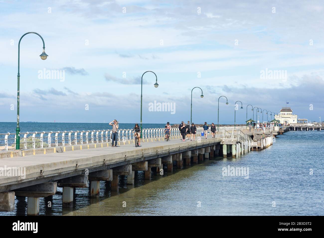 Molo Di St Kilda Da Esplanade, St Kilda, Melbourne, Victoria, Australia Foto Stock