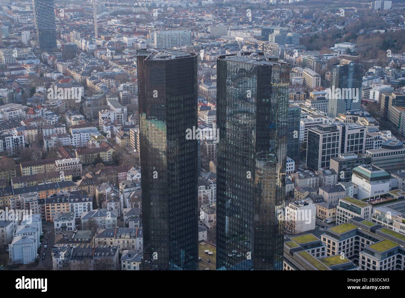 Francoforte sul meno Germania 28 febbraio 2020 veduta aerea della città e della Deutsche Bank dal ponte di osservazione Foto Stock