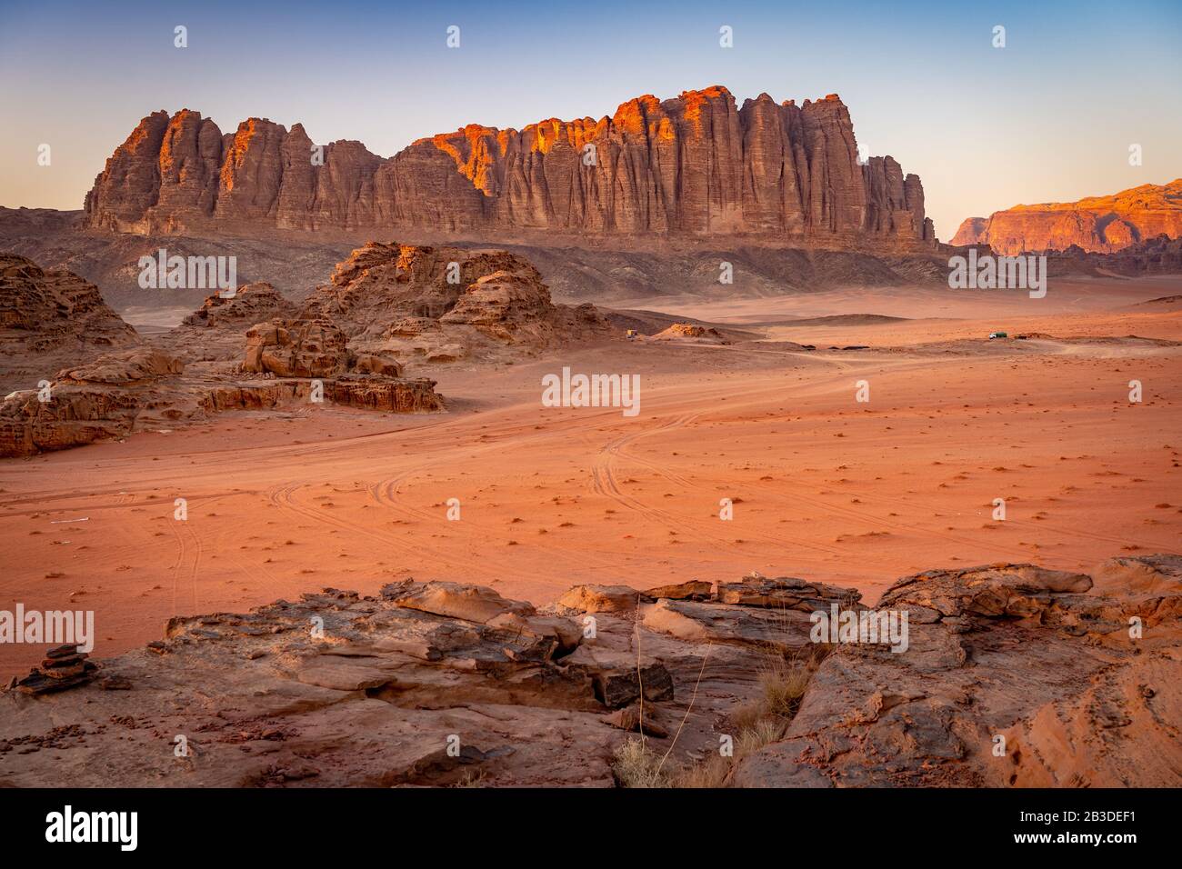 Bellissima catena montuosa a Wadi Rum, Giordania Foto Stock