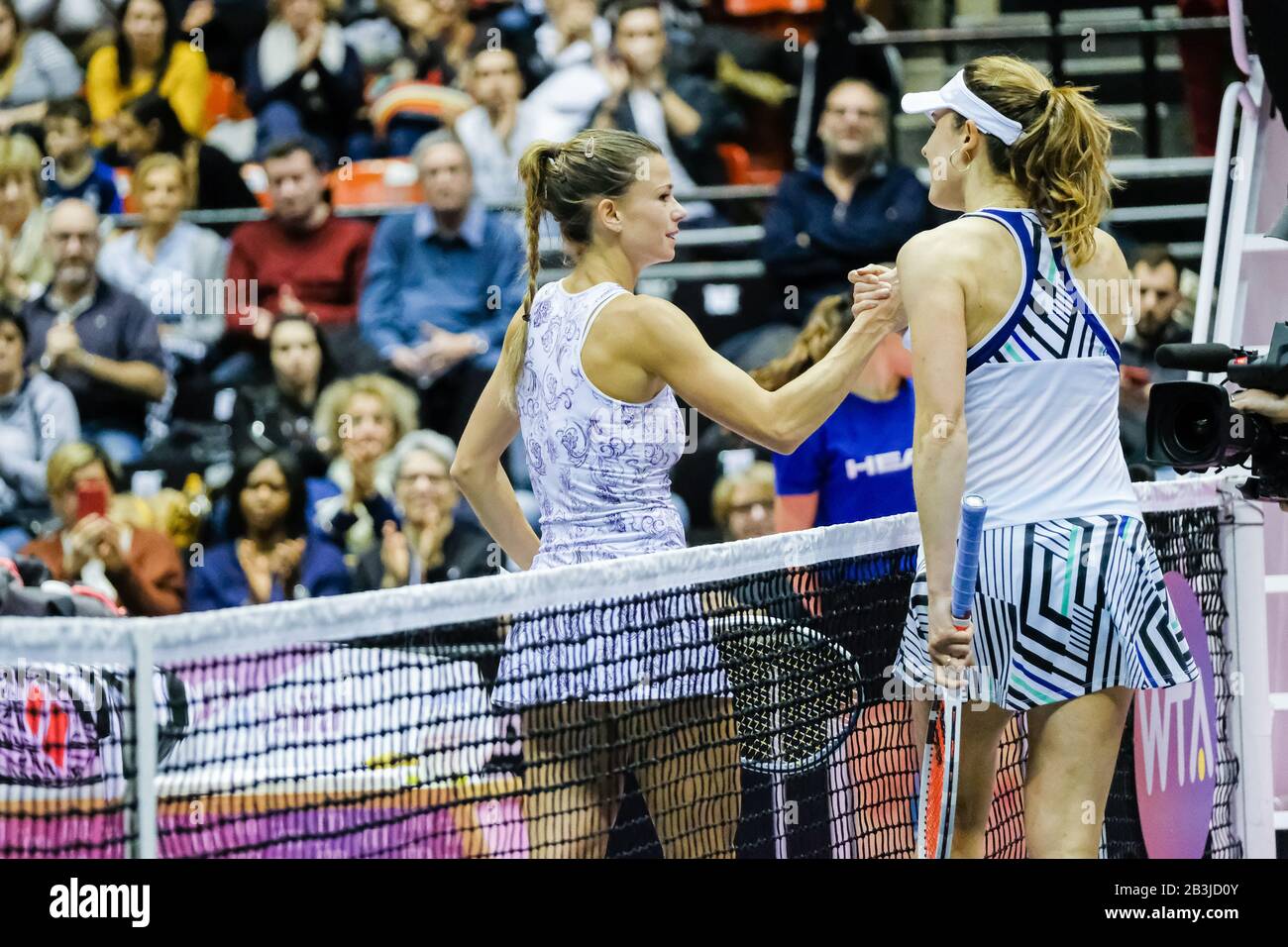 Il 04/03/2020, Lione, Auvergne-Rhône-Alpes, Francia. 6th Sense Women's Tennis Open al Palais des Sports de Gerland. Foto Stock