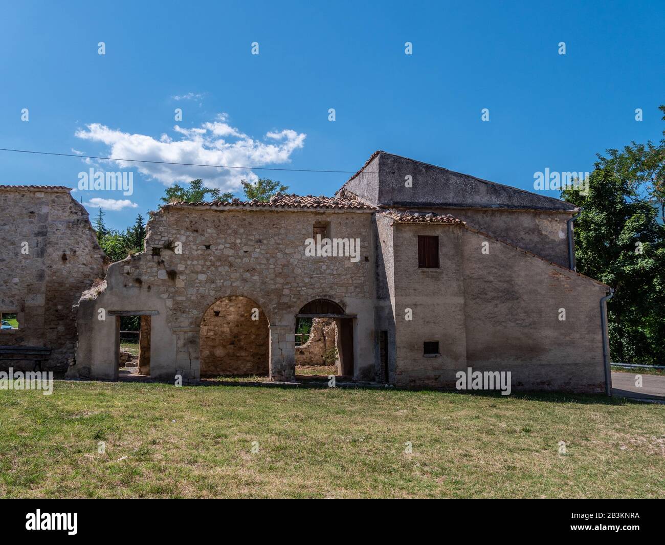 Italia, Abruzzo, Caramanico Terme, Chiesa Di San Tommaso Becket, Chiesa Di San Tommaso Di Paterno Foto Stock