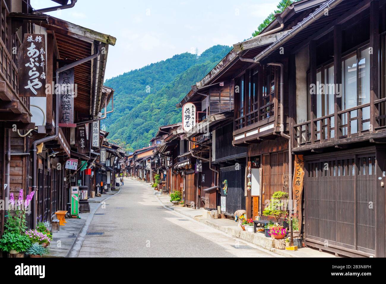 Nakasendo città vecchia posta di Narai, Kiso Valley, prefettura di Nagano, Honshu, Giappone, Asia Foto Stock