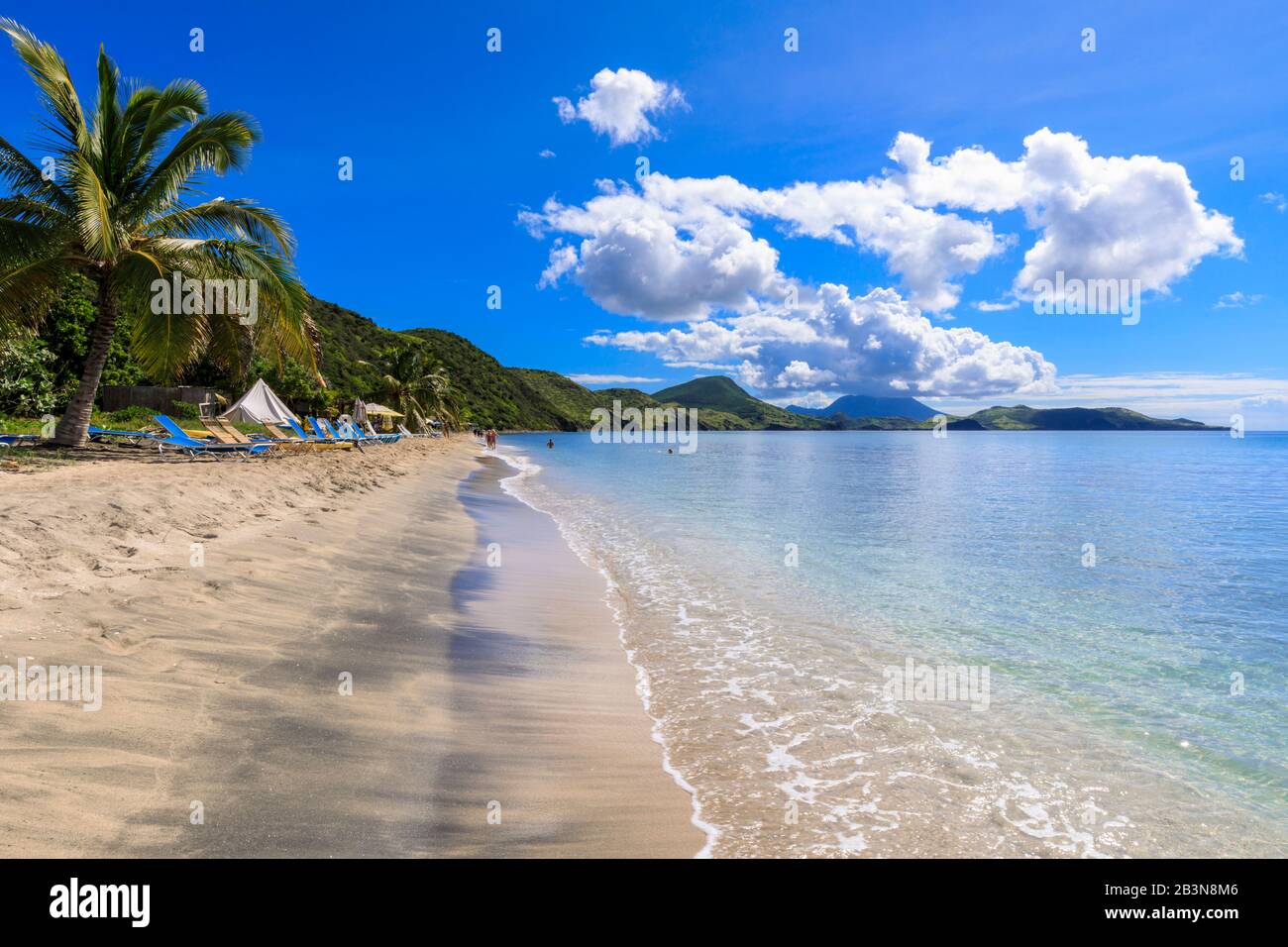 Bella Spiaggia, Mare Turchese, South Friars Bay, Parrocchia Di Saint George Basseterre, St. Kitts, St. Kitts E Nevis, Isole Leeward, Indie Occidentali, Caribb Foto Stock